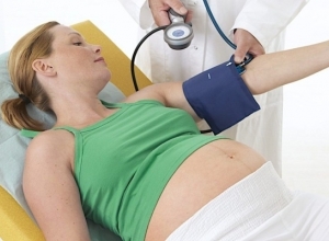 Cách giảm huyết áp cao cho bà bầu hiệu quả ai cũng có thể làm được